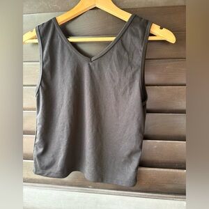 Fullamoda XL Black Cropped V Neck Tank Top